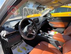 نيسان ألتيما